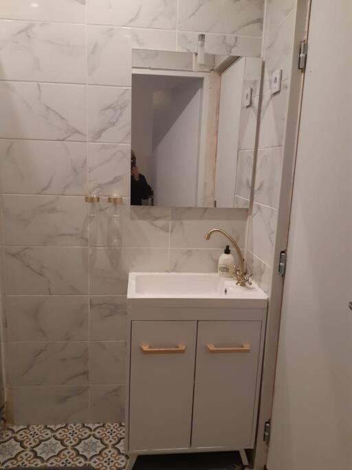 Apartment 2 Pieces De 38m2 A Le Pont Pres De Paris Et *